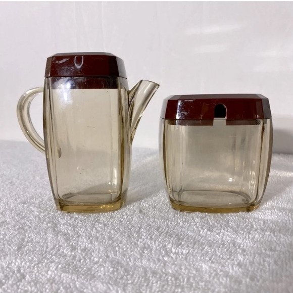 Vintage Brown Thick Hard Plastic Creamer &  Sugar Dish With Lids - Picture 1 of 11